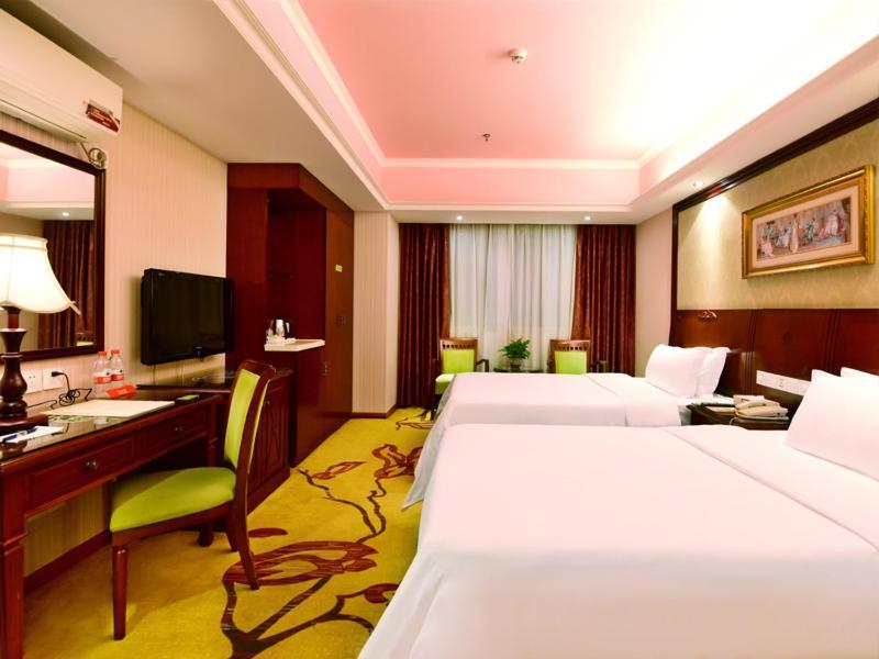 Vienna Hotel Shenzhen Railway Station Ngoại thất bức ảnh